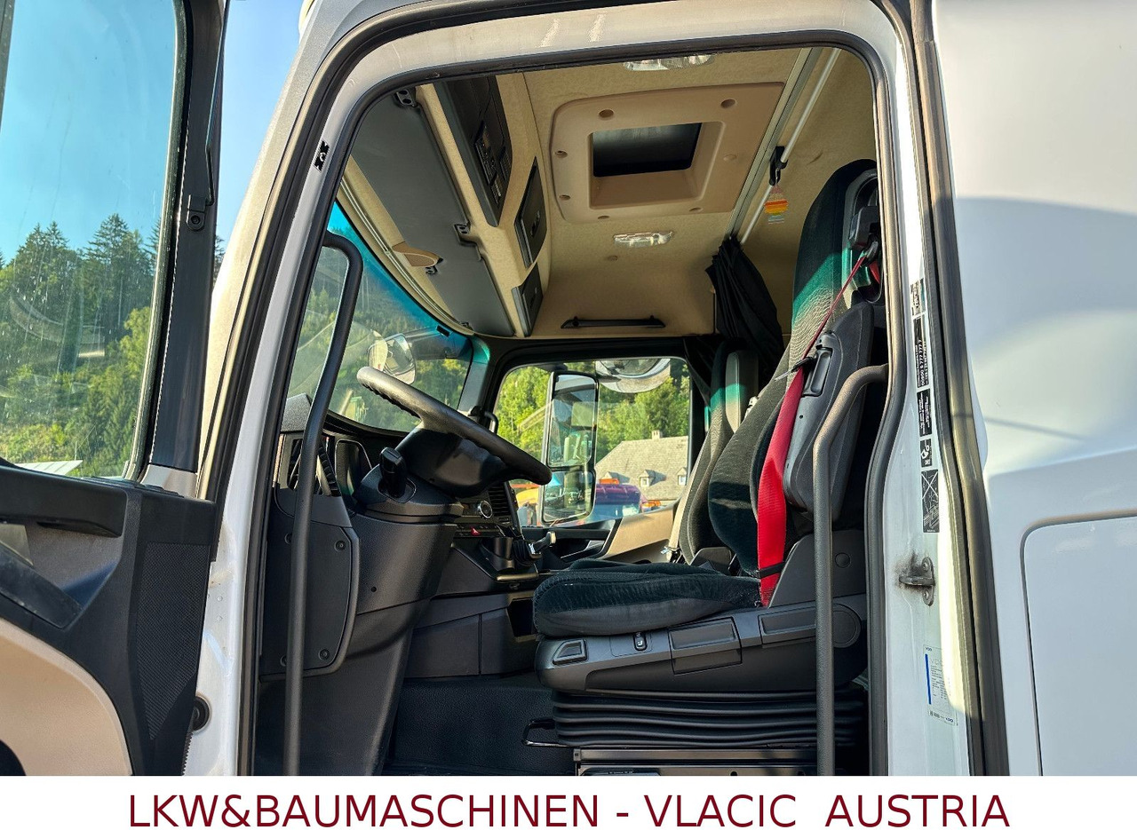Mercedes-Benz Actros 1840 ADR ( 17 Stk. auf Lager 2017 jahr) - Sattelzugmaschine: das Bild 3 Mercedes-Benz Actros 1840 ADR ( 17 Stk. auf Lager 2017 jahr) - Sattelzugmaschine: das Bild 3