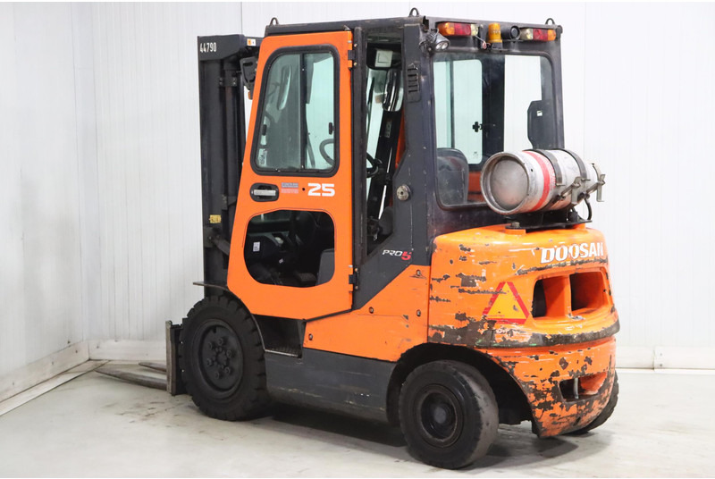 Doosan G25E-5 - Treibgasstapler: das Bild 4 Doosan G25E-5 - Treibgasstapler: das Bild 4