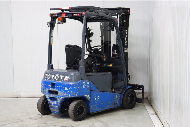 Elektrostapler Toyota 8FBM20T: das Bild 6