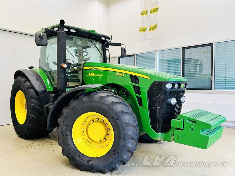 John Deere 8295R - Traktor: das Bild 2 John Deere 8295R - Traktor: das Bild 2