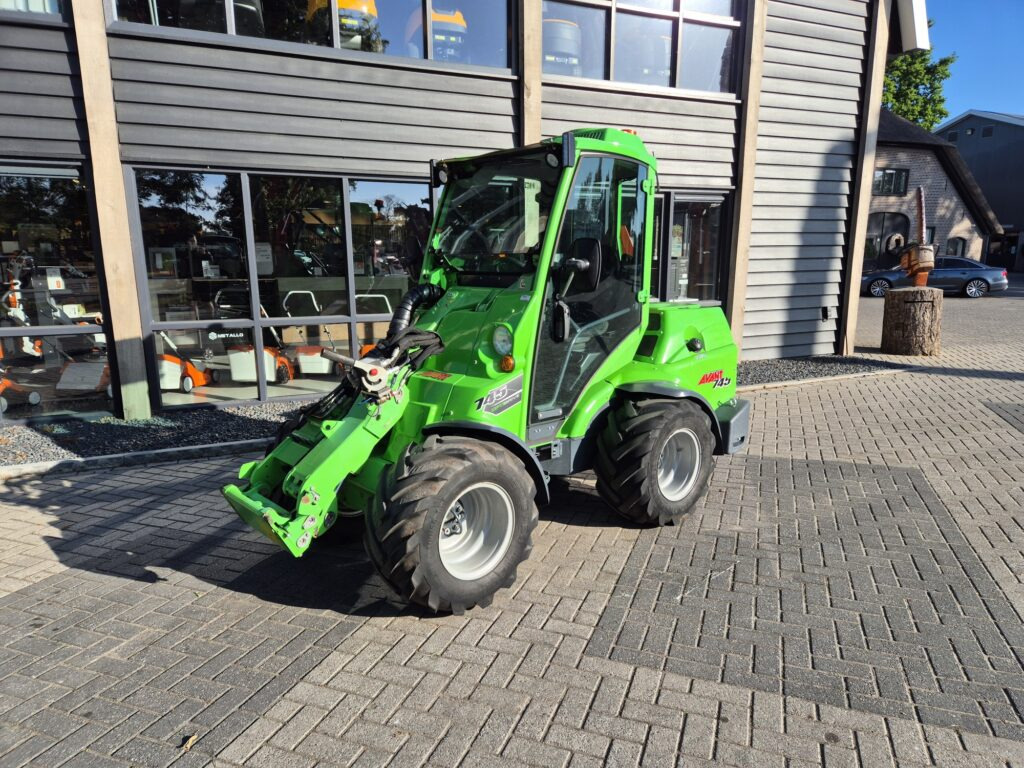 AVANT 745 optidrive - Hoflader: das Bild 2 AVANT 745 optidrive - Hoflader: das Bild 2