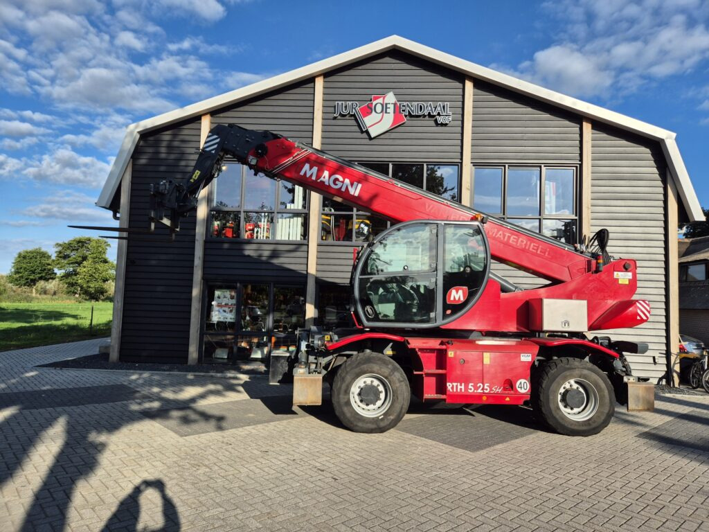 Teleskoplader MAGNI RTH 5.25 SH: das Bild 1