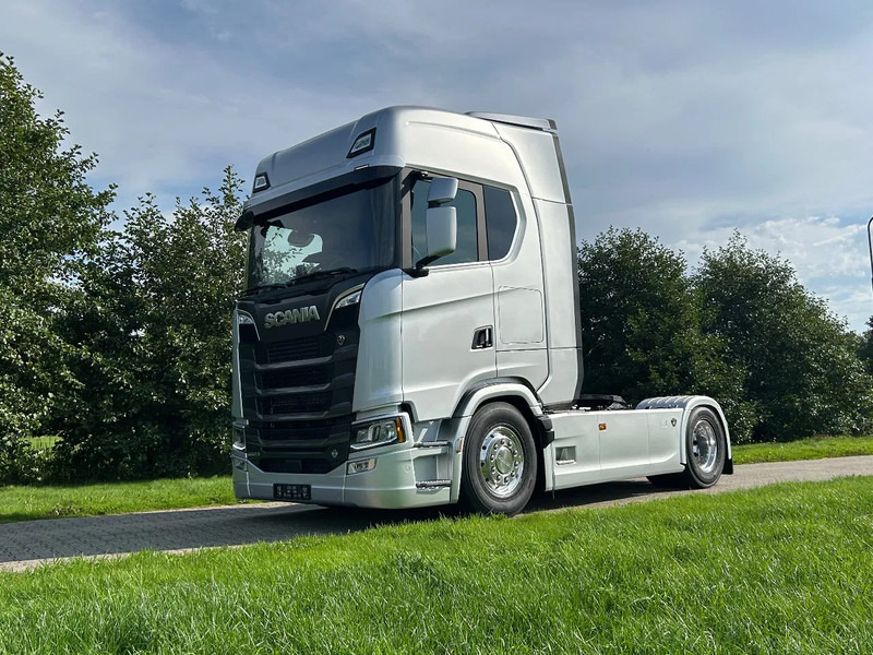 Scania 660S V8 NGS | 4x2 NB | 4 BALON SUSPENSION | RETARDER | FULL-AIR | PTO PREP. | PARK-COOLER | - Sattelzugmaschine: das Bild 1 Scania 660S V8 NGS | 4x2 NB | 4 BALON SUSPENSION | RETARDER | FULL-AIR | PTO PREP. | PARK-COOLER | - Sattelzugmaschine: das Bild 1