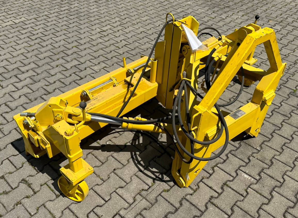 Unimog Frontanbau-Gräder Söder IA02093 - Planierschild: das Bild 4 Unimog Frontanbau-Gräder Söder IA02093 - Planierschild: das Bild 4