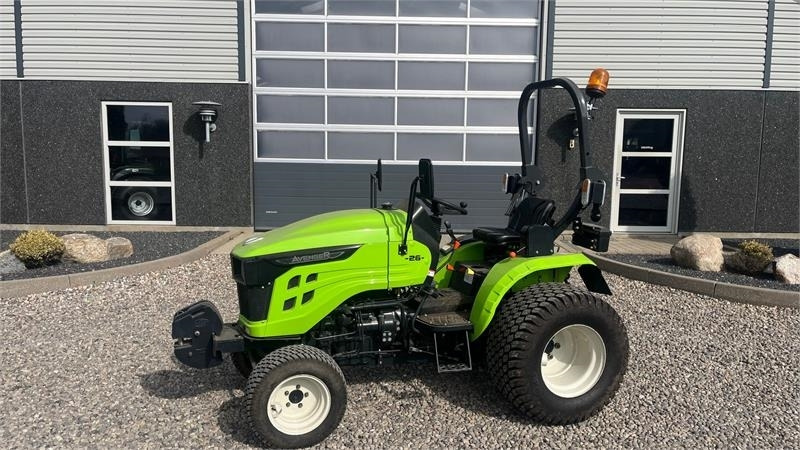Avenger 26 Med frontvægt og MOMSFRI - Kommunaltraktor: das Bild 1 Avenger 26 Med frontvægt og MOMSFRI - Kommunaltraktor: das Bild 1