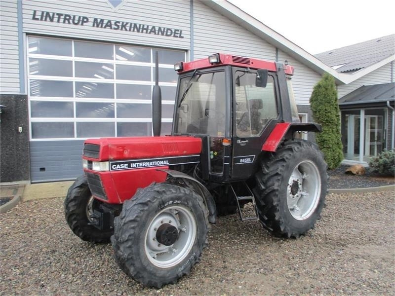 Case IH 845 XLA - Traktor: das Bild 2 Case IH 845 XLA - Traktor: das Bild 2