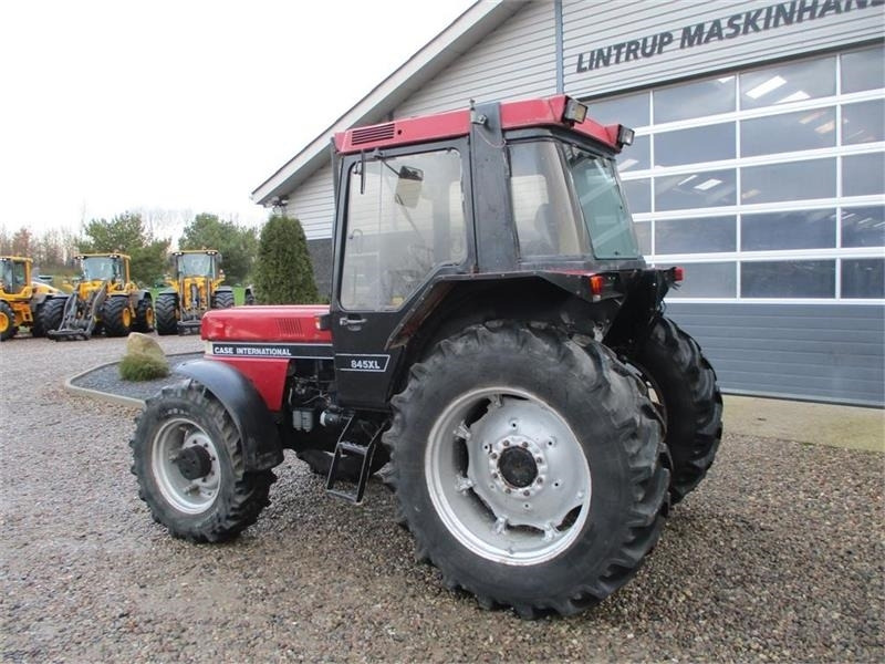 Case IH 845 XLA - Traktor: das Bild 3 Case IH 845 XLA - Traktor: das Bild 3