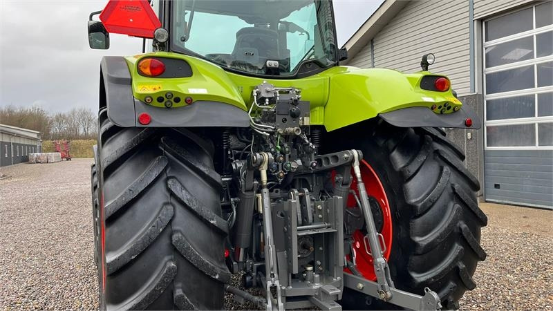 Claas Axion 830 Med frontlift. Velholdt traktor. - Traktor: das Bild 3 Claas Axion 830 Med frontlift. Velholdt traktor. - Traktor: das Bild 3
