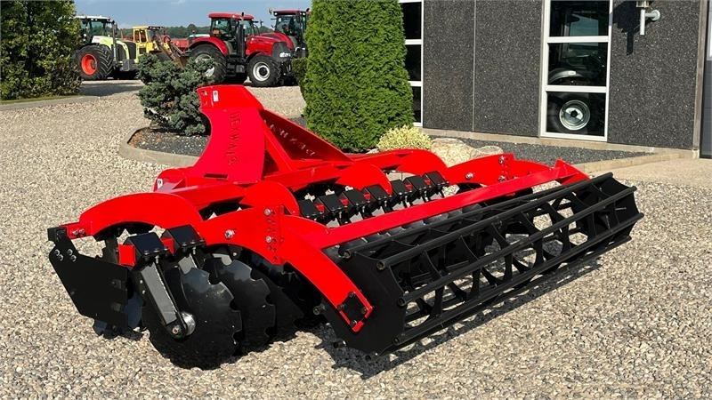 Dexwal Mamut 3 m Med rørpakkervalse og 560mm tallerkner - Scheibenegge: das Bild 5 Dexwal Mamut 3 m Med rørpakkervalse og 560mm tallerkner - Scheibenegge: das Bild 5