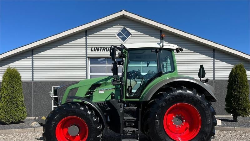 Fendt 826 Vario Pæn godt udstyret traktor. - Traktor: das Bild 1 Fendt 826 Vario Pæn godt udstyret traktor. - Traktor: das Bild 1