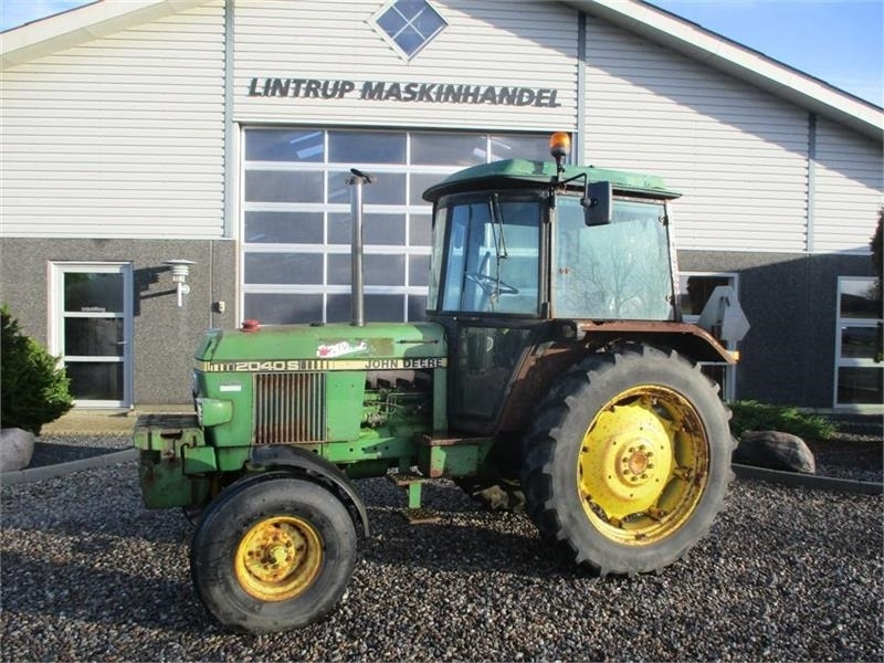 John Deere 2040 S - Traktor: das Bild 1 John Deere 2040 S - Traktor: das Bild 1