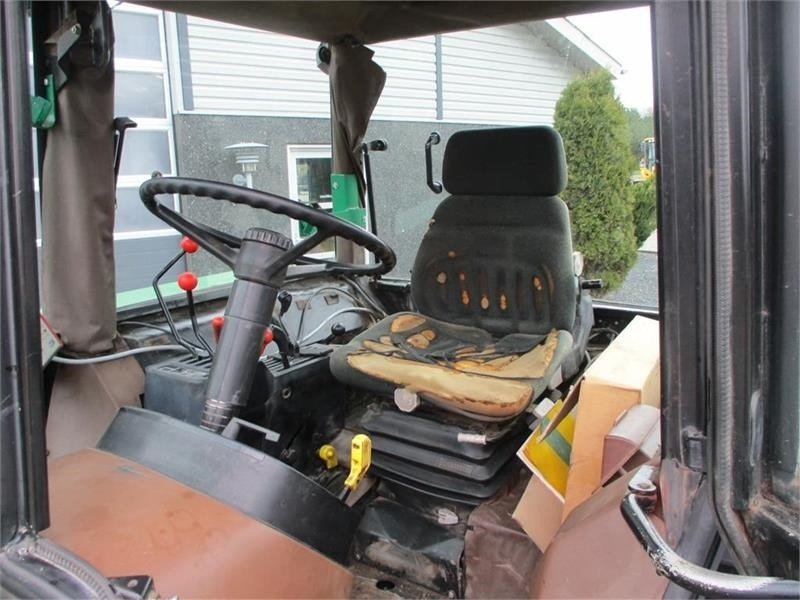 John Deere 2650 Med SGII kabine, 540 og 1000 pto omd - Traktor: das Bild 5 John Deere 2650 Med SGII kabine, 540 og 1000 pto omd - Traktor: das Bild 5