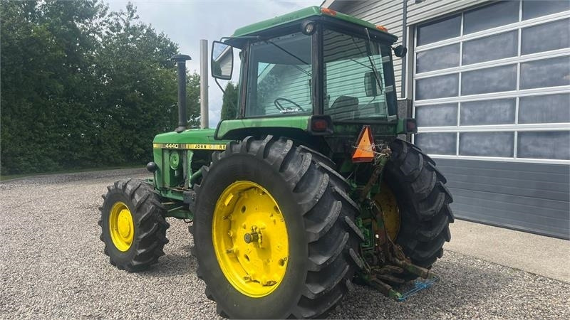 John Deere 4430 Med Powershift - Traktor: das Bild 3 John Deere 4430 Med Powershift - Traktor: das Bild 3