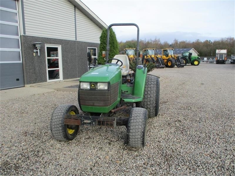 Traktor John Deere 4600 Med Græshjul: das Bild 9