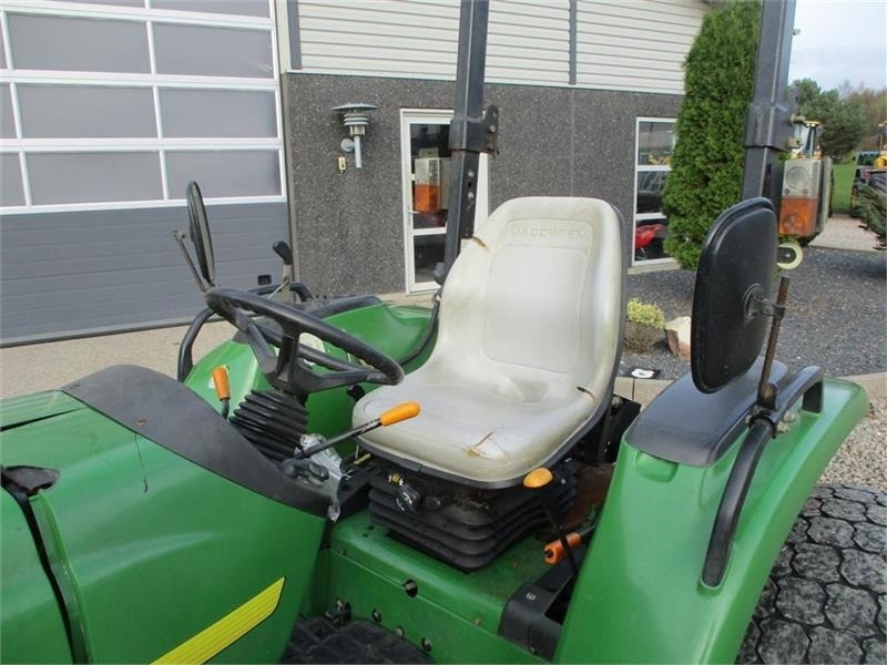 Traktor John Deere 4600 Med Græshjul: das Bild 6