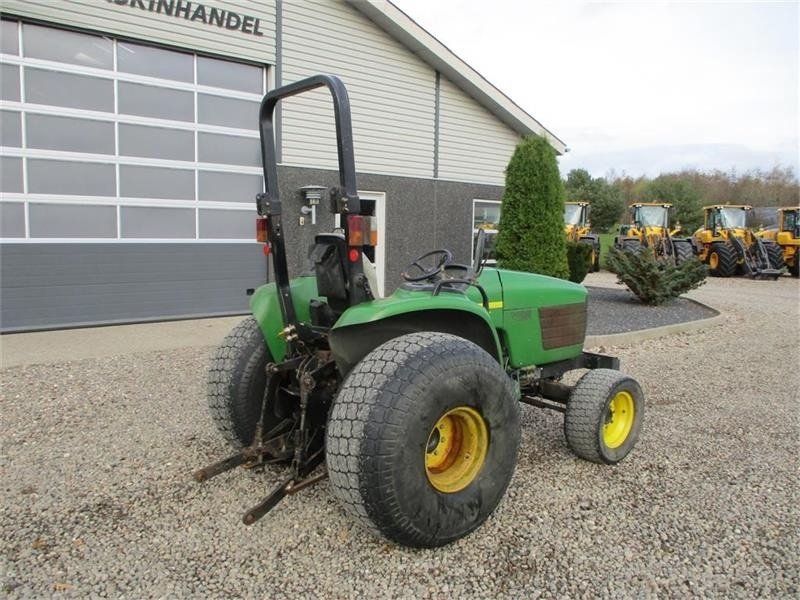 Traktor John Deere 4600 Med Græshjul: das Bild 13