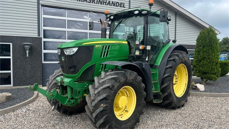 John Deere 6170R AutoPower med frontlift - Traktor: das Bild 2 John Deere 6170R AutoPower med frontlift - Traktor: das Bild 2
