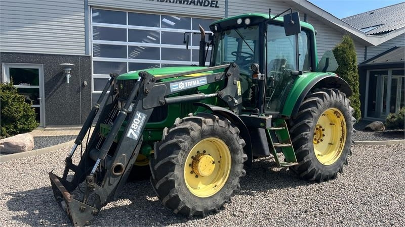 John Deere 6620 AP Med frontlæsser. Skal have lavet gearkasse - Traktor: das Bild 2 John Deere 6620 AP Med frontlæsser. Skal have lavet gearkasse - Traktor: das Bild 2