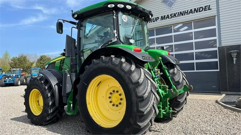 John Deere 7230R Med frontlift. Stor stærk traktor til små pe - Traktor: das Bild 3 John Deere 7230R Med frontlift. Stor stærk traktor til små pe - Traktor: das Bild 3