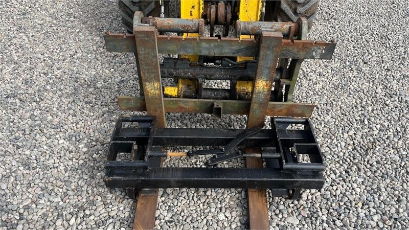 Kramer 750T Allrad med pallegafler og adabter. Med telesk - Radlader: das Bild 4 Kramer 750T Allrad med pallegafler og adabter. Med telesk - Radlader: das Bild 4