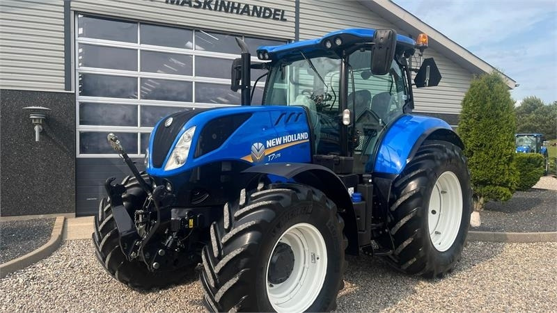 New Holland T7.175 RangeCommand med frontlift. Meget velholdt - Traktor: das Bild 2 New Holland T7.175 RangeCommand med frontlift. Meget velholdt - Traktor: das Bild 2