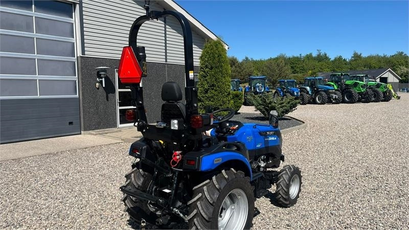 Traktor Solis H26 HST Hydrostat med Traktor dæk: das Bild 16 Traktor Solis H26 HST Hydrostat med Traktor dæk: das Bild 16