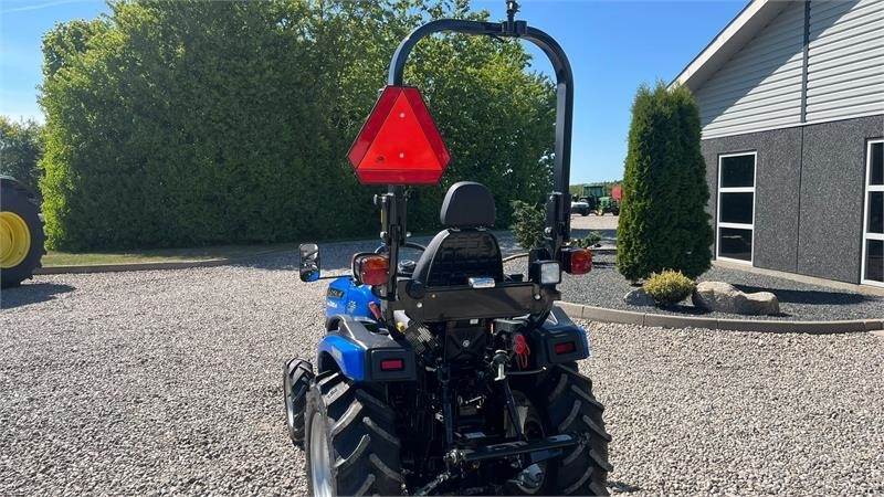 Traktor Solis H26 HST Hydrostat med Traktor dæk: das Bild 14 Traktor Solis H26 HST Hydrostat med Traktor dæk: das Bild 14