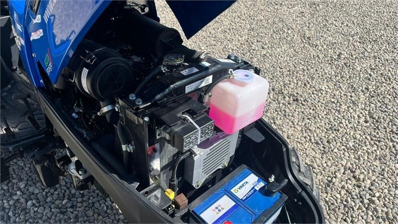 Traktor Solis H26 HST Hydrostat med Traktor dæk: das Bild 9 Traktor Solis H26 HST Hydrostat med Traktor dæk: das Bild 9