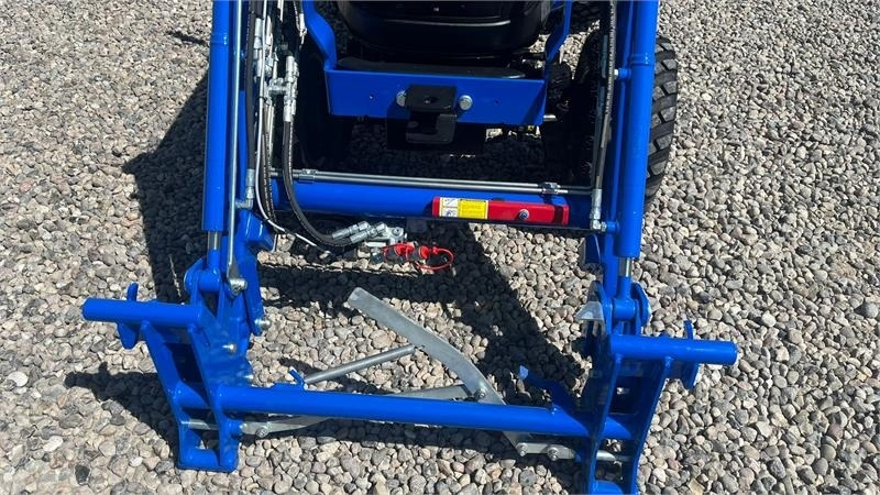 Solis H26 HST Med Frontlæsser og GardenPro dæk - Kommunaltraktor: das Bild 4 Solis H26 HST Med Frontlæsser og GardenPro dæk - Kommunaltraktor: das Bild 4