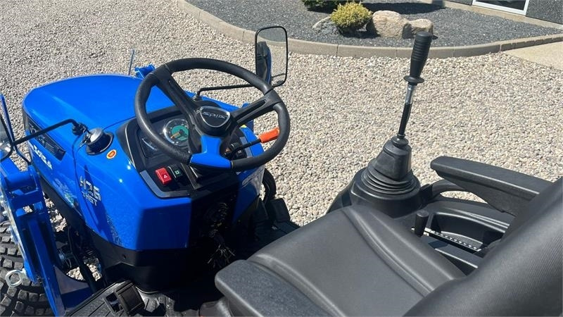 Solis H26 HST Med Frontlæsser og GardenPro dæk - Kommunaltraktor: das Bild 5 Solis H26 HST Med Frontlæsser og GardenPro dæk - Kommunaltraktor: das Bild 5