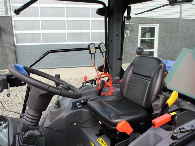 Solis H26 HST SNOW EDITION med frontlift, front PTO, Var - Kommunaltraktor: das Bild 3 Solis H26 HST SNOW EDITION med frontlift, front PTO, Var - Kommunaltraktor: das Bild 3