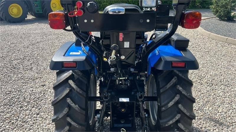 Solis S26 6+2 Gearmaskine med Servostyring og brede trak - Kommunaltraktor: das Bild 4 Solis S26 6+2 Gearmaskine med Servostyring og brede trak - Kommunaltraktor: das Bild 4