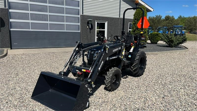 Solis S26 6+2 gearmaskine Limited Edition i sort med bre - Kommunaltraktor: das Bild 2 Solis S26 6+2 gearmaskine Limited Edition i sort med bre - Kommunaltraktor: das Bild 2