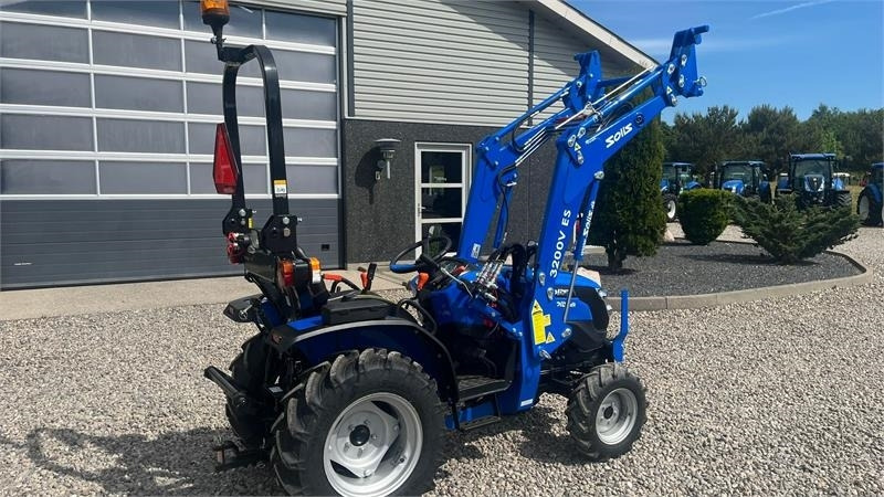 Kommunaltraktor Solis S26 6+2 gearmaskine med Fuldhydraulisk frontlæsser: das Bild 17