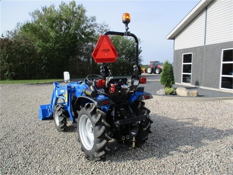 Solis S26 6+2 gearmaskine med Fuldhydraulisk frontlæsser - Traktor: das Bild 5 Solis S26 6+2 gearmaskine med Fuldhydraulisk frontlæsser - Traktor: das Bild 5