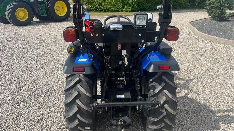 Solis S26 6+2 gearmaskine med Fuldhydraulisk frontlæsser - Kommunaltraktor: das Bild 5 Solis S26 6+2 gearmaskine med Fuldhydraulisk frontlæsser - Kommunaltraktor: das Bild 5