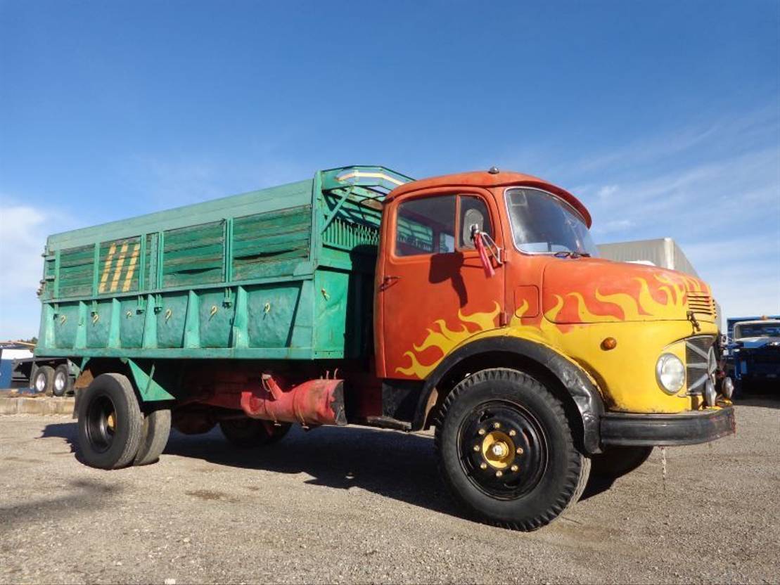 Mercedes-Benz MB1113 MERCEDES BENZ 1113 KIPPER (4X2) - Kipper: das Bild 1 Mercedes-Benz MB1113 MERCEDES BENZ 1113 KIPPER (4X2) - Kipper: das Bild 1