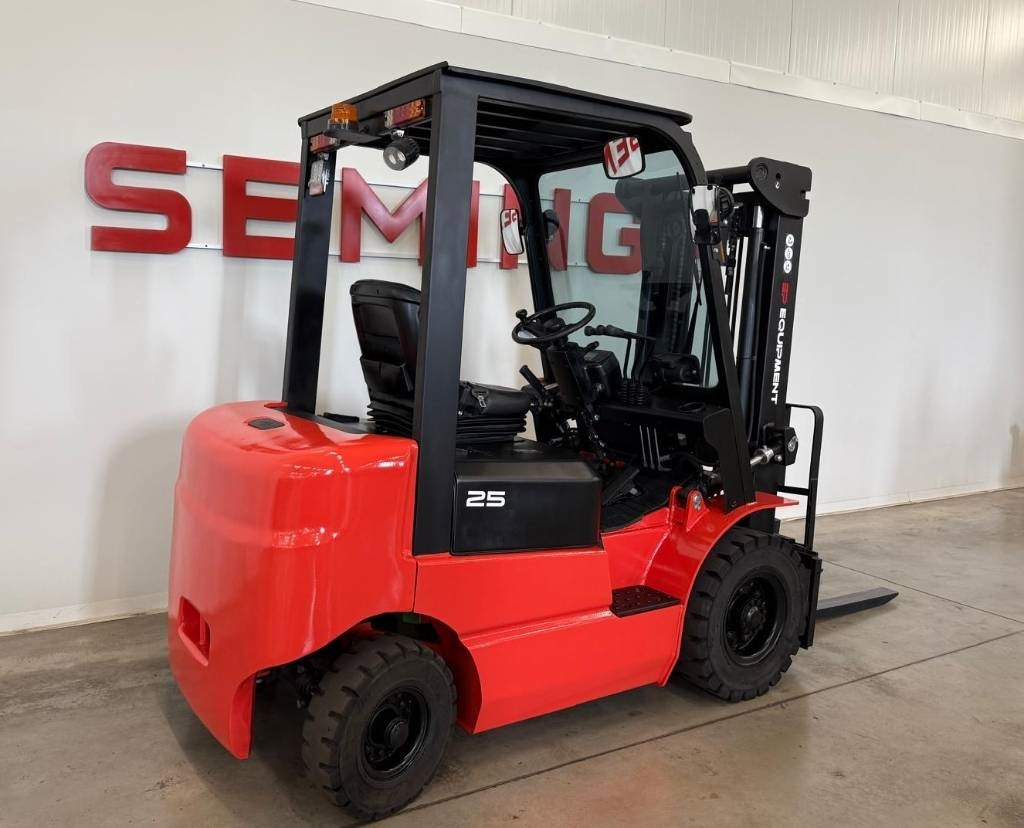 EP 11013 - EFL252 - Elektrostapler: das Bild 3 EP 11013 - EFL252 - Elektrostapler: das Bild 3