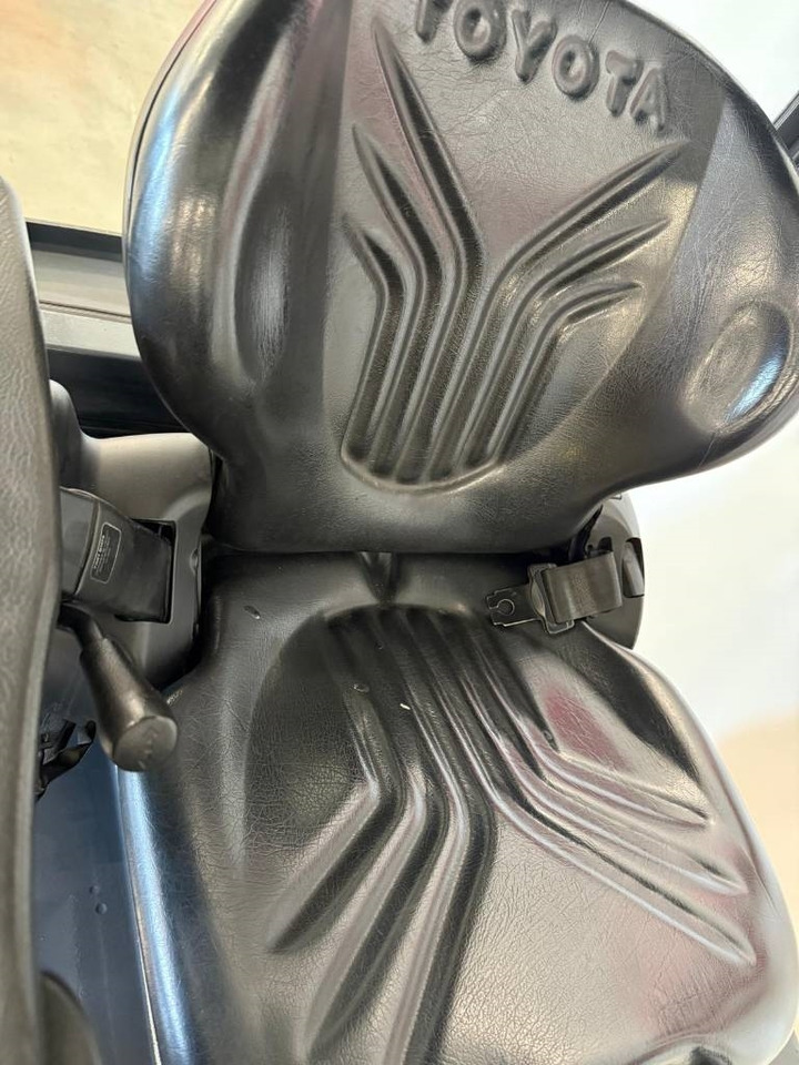 Toyota 10995 - 8FBET15 - Elektrostapler: das Bild 5 Toyota 10995 - 8FBET15 - Elektrostapler: das Bild 5