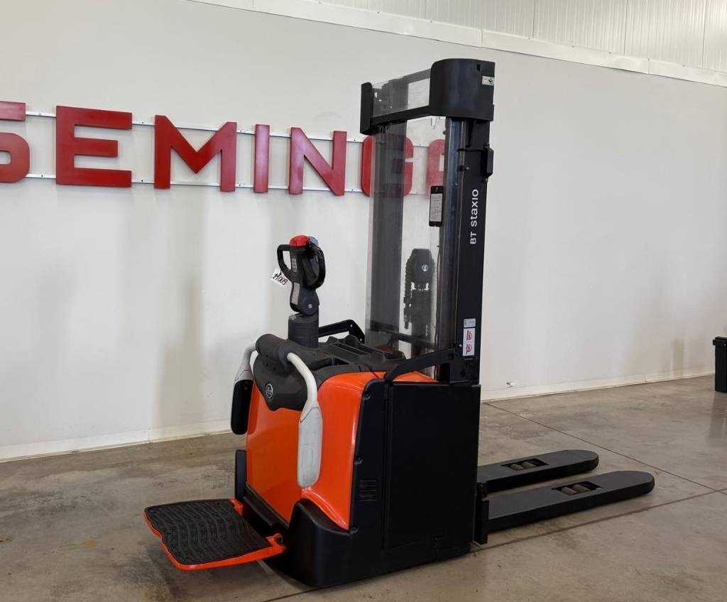 Toyota 11009 - SPE160L - Hochhubwagen: das Bild 1 Toyota 11009 - SPE160L - Hochhubwagen: das Bild 1