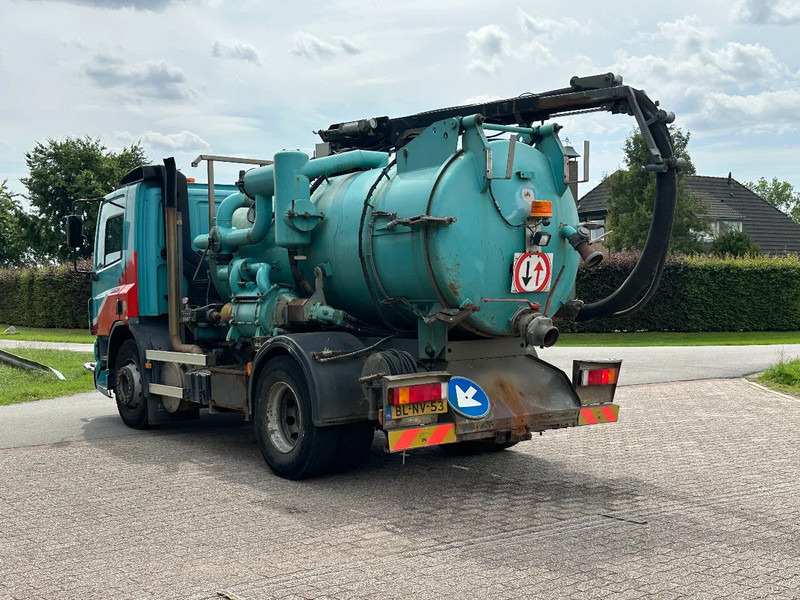 DAF CF 75.250 WITH RAVO KZ7082/150 VACUUM / CHANNEL CLEANER - Saug-/ Spülfahrzeug: das Bild 4 DAF CF 75.250 WITH RAVO KZ7082/150 VACUUM / CHANNEL CLEANER - Saug-/ Spülfahrzeug: das Bild 4