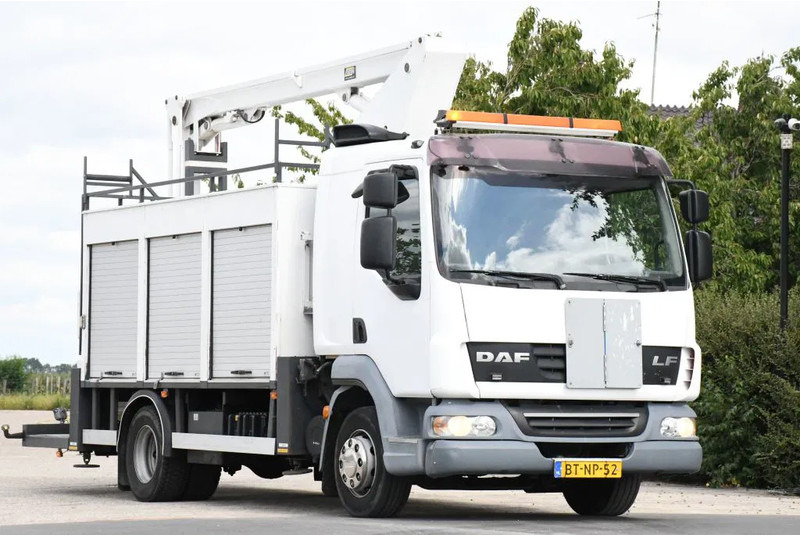 DAF LF 45.160 ARBEITSBUHNE/SKYWORKER/HOOGWERKER!!EURO4!! CUSTERS!! - LKW: das Bild 2 DAF LF 45.160 ARBEITSBUHNE/SKYWORKER/HOOGWERKER!!EURO4!! CUSTERS!! - LKW: das Bild 2