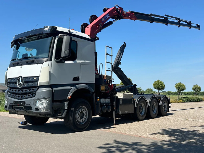 Mercedes-Benz Arocs 3251 8x4 TRIPLE!!28TM KRAAN/HAAK!!EURO6!!TOP! ZERO EMISSIE 2030!! - Abrollkipper, Autokran: das Bild 5 Mercedes-Benz Arocs 3251 8x4 TRIPLE!!28TM KRAAN/HAAK!!EURO6!!TOP! ZERO EMISSIE 2030!! - Abrollkipper, Autokran: das Bild 5