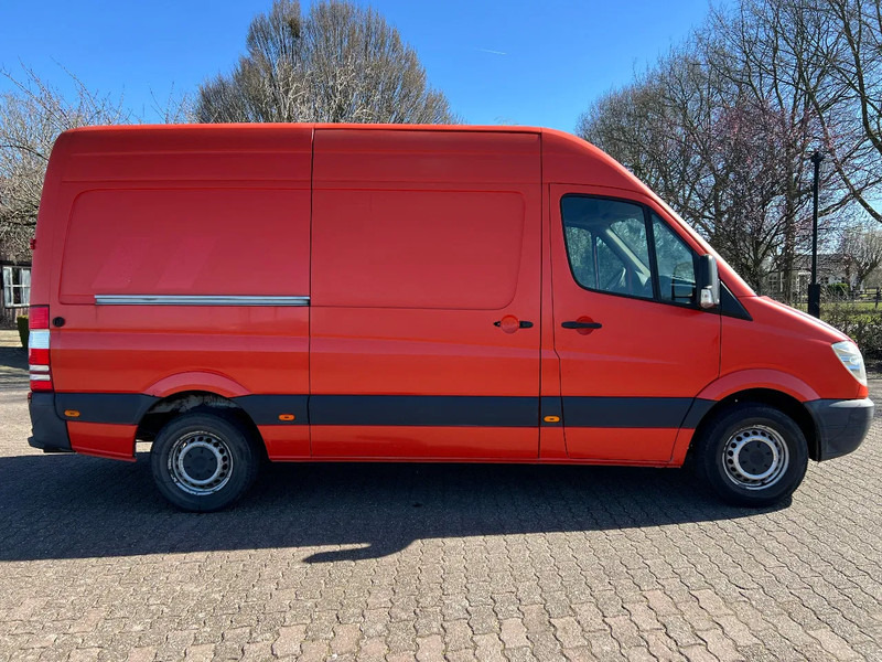 Mercedes-Benz Sprinter 211 211 CDI L2H2 366 DC - Kleintransporter: das Bild 5 Mercedes-Benz Sprinter 211 211 CDI L2H2 366 DC - Kleintransporter: das Bild 5