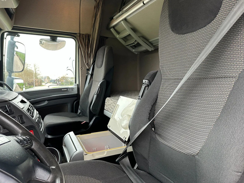 Sattelzugmaschine DAF XF 460: das Bild 8