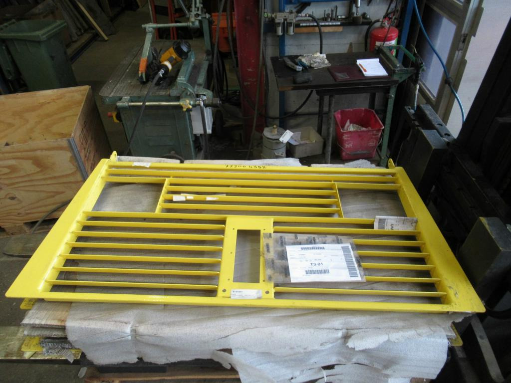 Bomag 57300801 - - Tür und Teile für Baumaschine: das Bild 2 Bomag 57300801 - - Tür und Teile für Baumaschine: das Bild 2