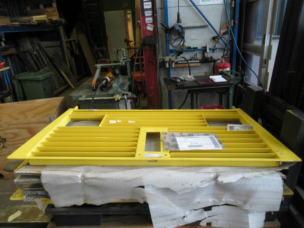 Bomag 57300801 - - Tür und Teile für Baumaschine: das Bild 1 Bomag 57300801 - - Tür und Teile für Baumaschine: das Bild 1