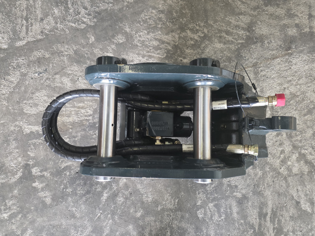 Case 32MK-95110CG - 31MK-90210CG - Schnellwechsler für Baumaschine: das Bild 2 Case 32MK-95110CG - 31MK-90210CG - Schnellwechsler für Baumaschine: das Bild 2