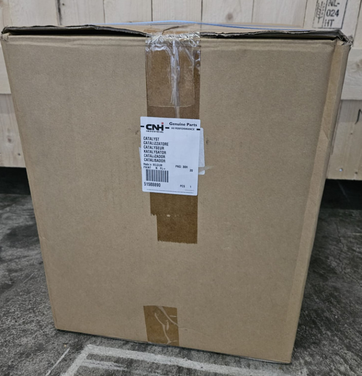 Case 51588890 - Fahrzeugkatalysator für Baumaschine: das Bild 2 Case 51588890 - Fahrzeugkatalysator für Baumaschine: das Bild 2