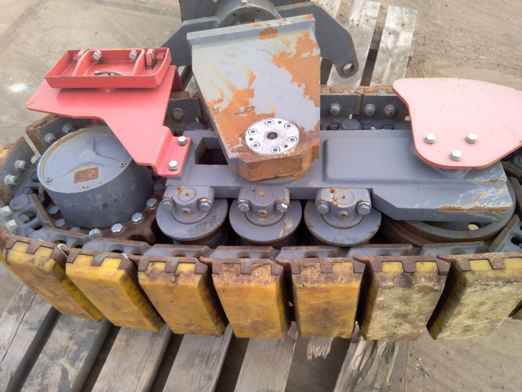 Dynapac PL1000F - - Laufwerksteile für Baumaschine: das Bild 3 Dynapac PL1000F - - Laufwerksteile für Baumaschine: das Bild 3